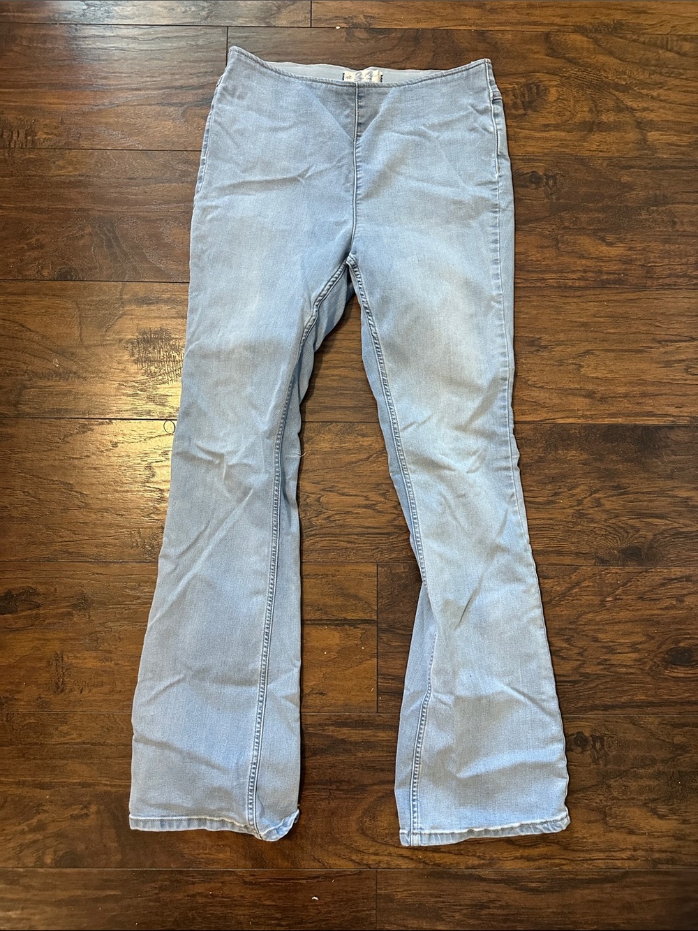 We The Free CRVY Infinite Stretch Pull-On Flare Jeans
